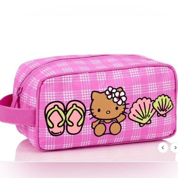 Aloha Collection x Sun kissed Hello Kitty Hawaii Exclusive Pink Palaka Dopp Kit - Picture 10 of 10